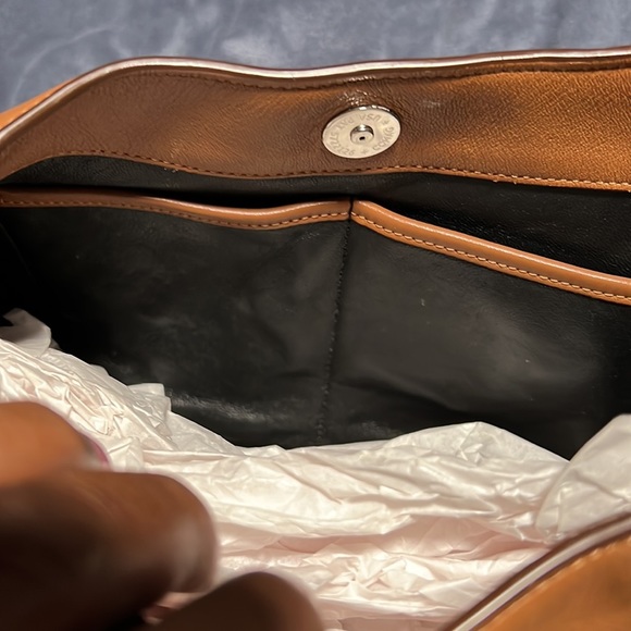 Coach - Picture 5 of 5